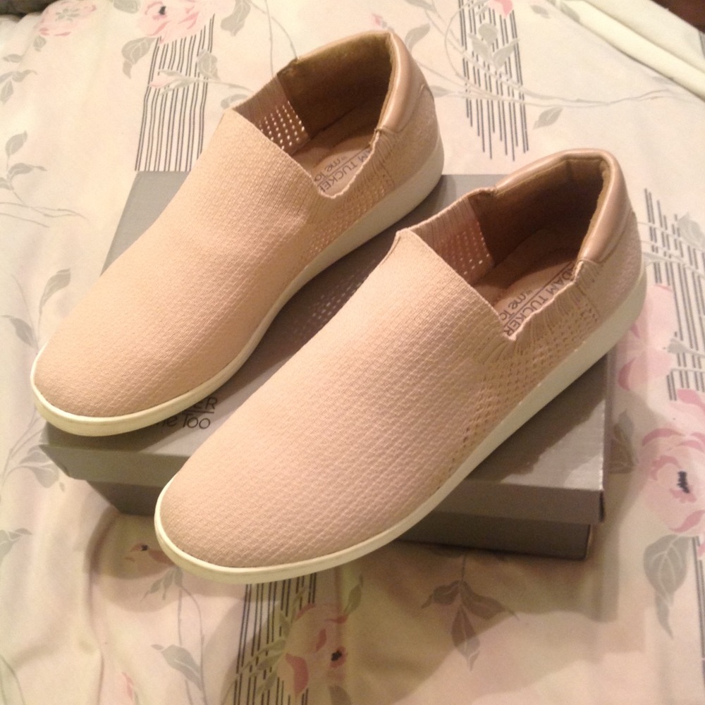 Women's Adam Tucker Radley Knit Sneaker size 10